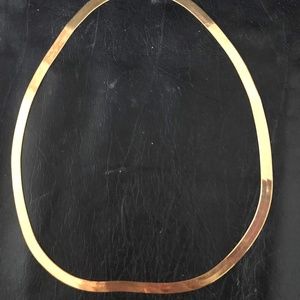 10 kt yellow gold herringbone necklace